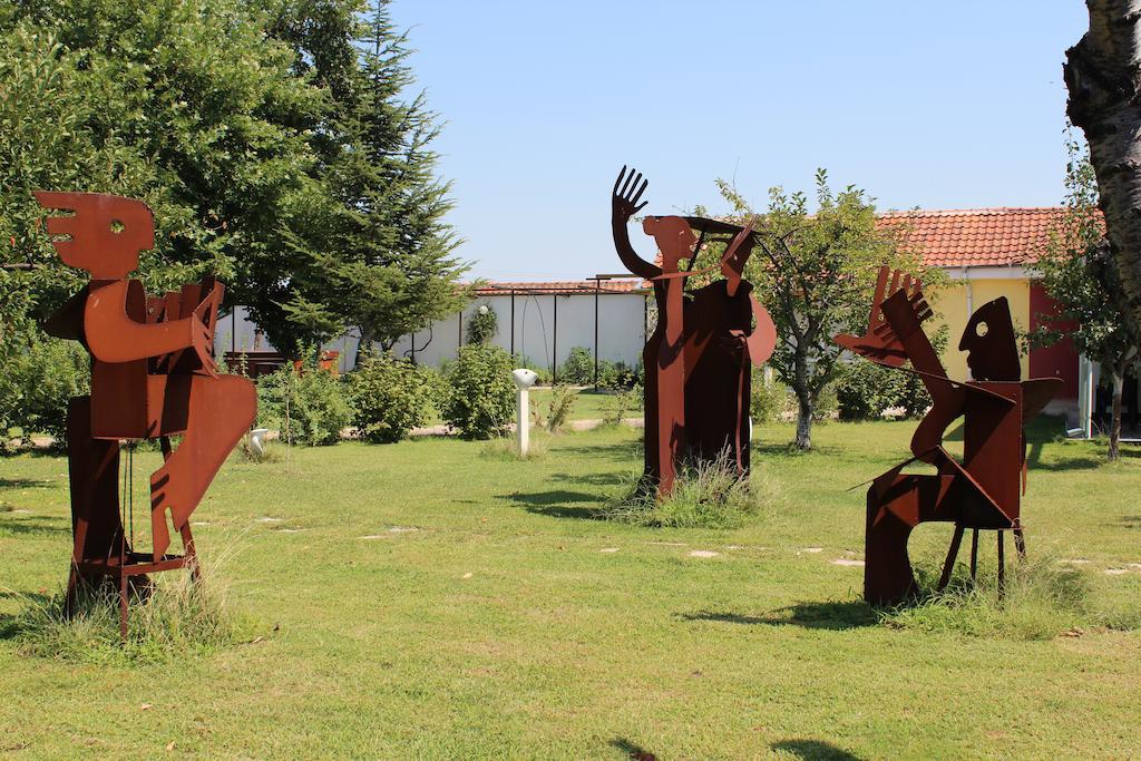 Hotel Galeria In The Garden Plowdiw Exterior foto